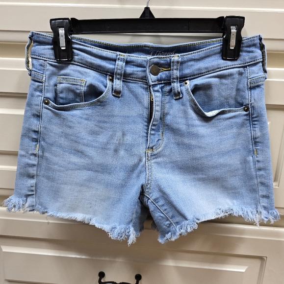 Universal Threads DENIM Shorts - Picture 1 of 3